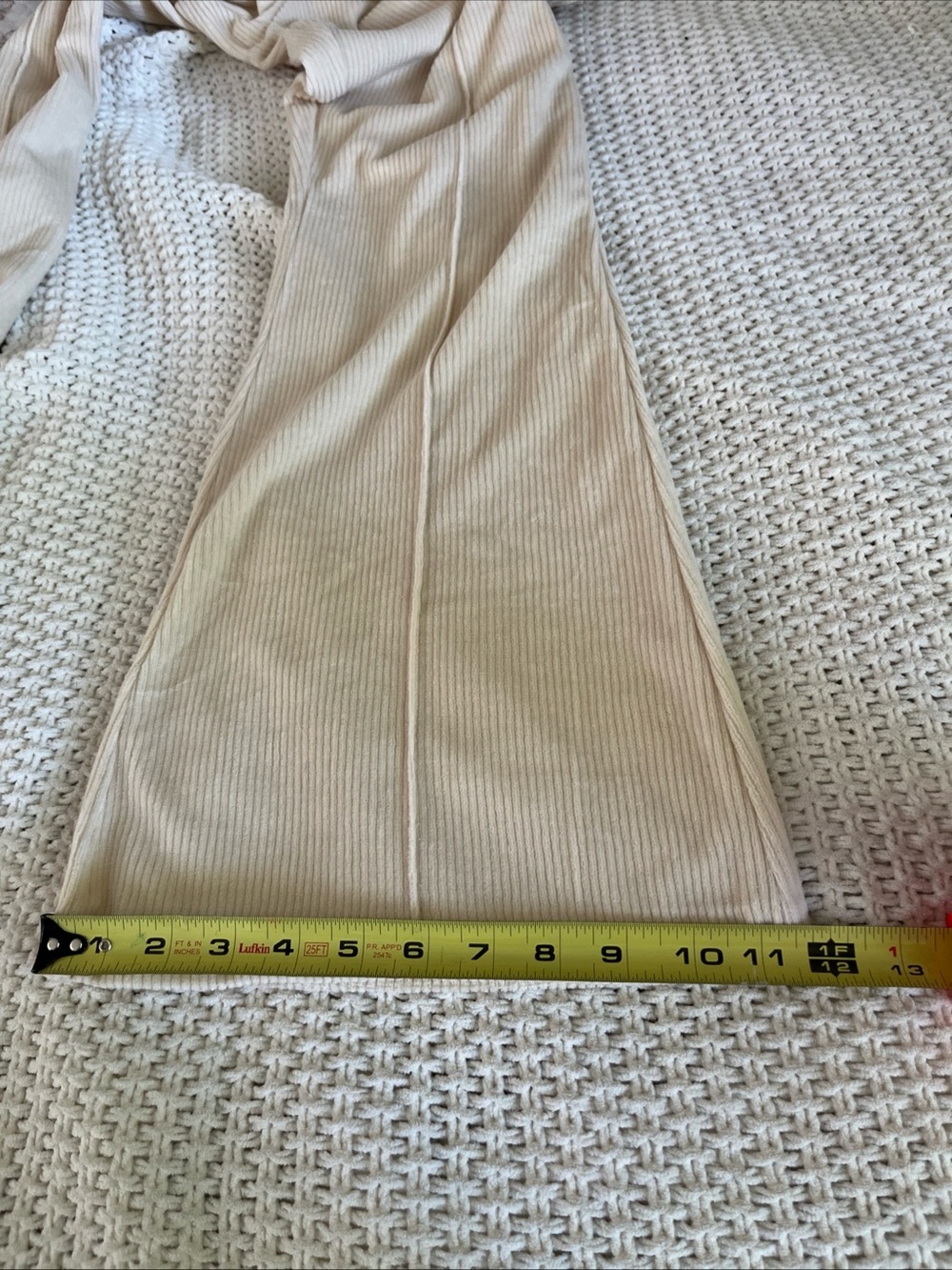 NWT Aerie Corduroy Ribbed Flare Pants Size Medium High Rise Cream Elastic Waist - Picture 14 of 14